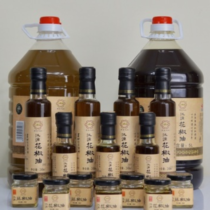 歲貢天椒 四川漢源花椒油5L+248mL+100L+藤椒油5L組合裝